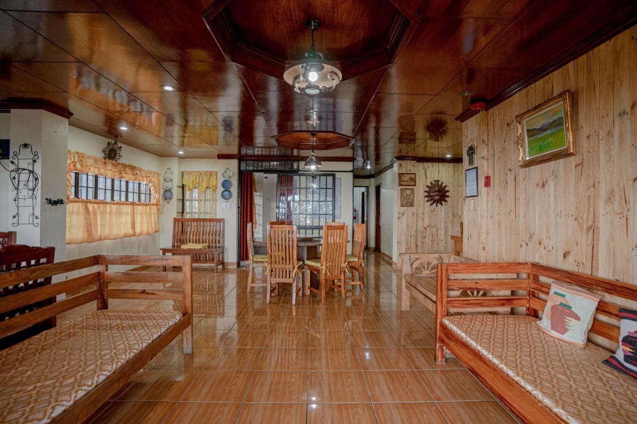Oyo 760 Tiptop Vacation Homes Baguio City Exterior photo